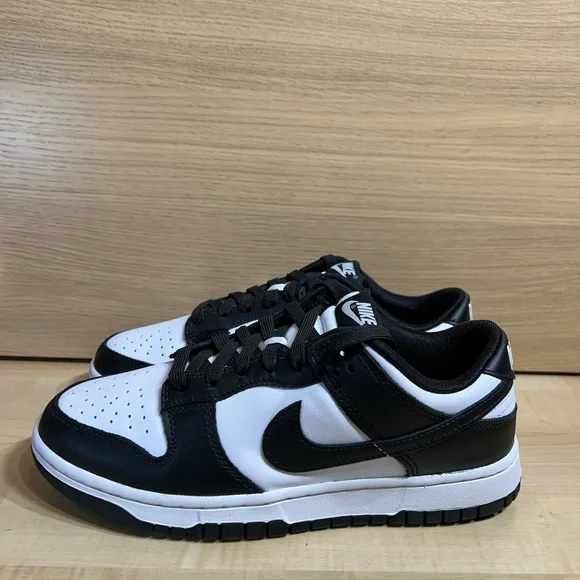 Dunk Low “Panda” - Picture 3 of 6